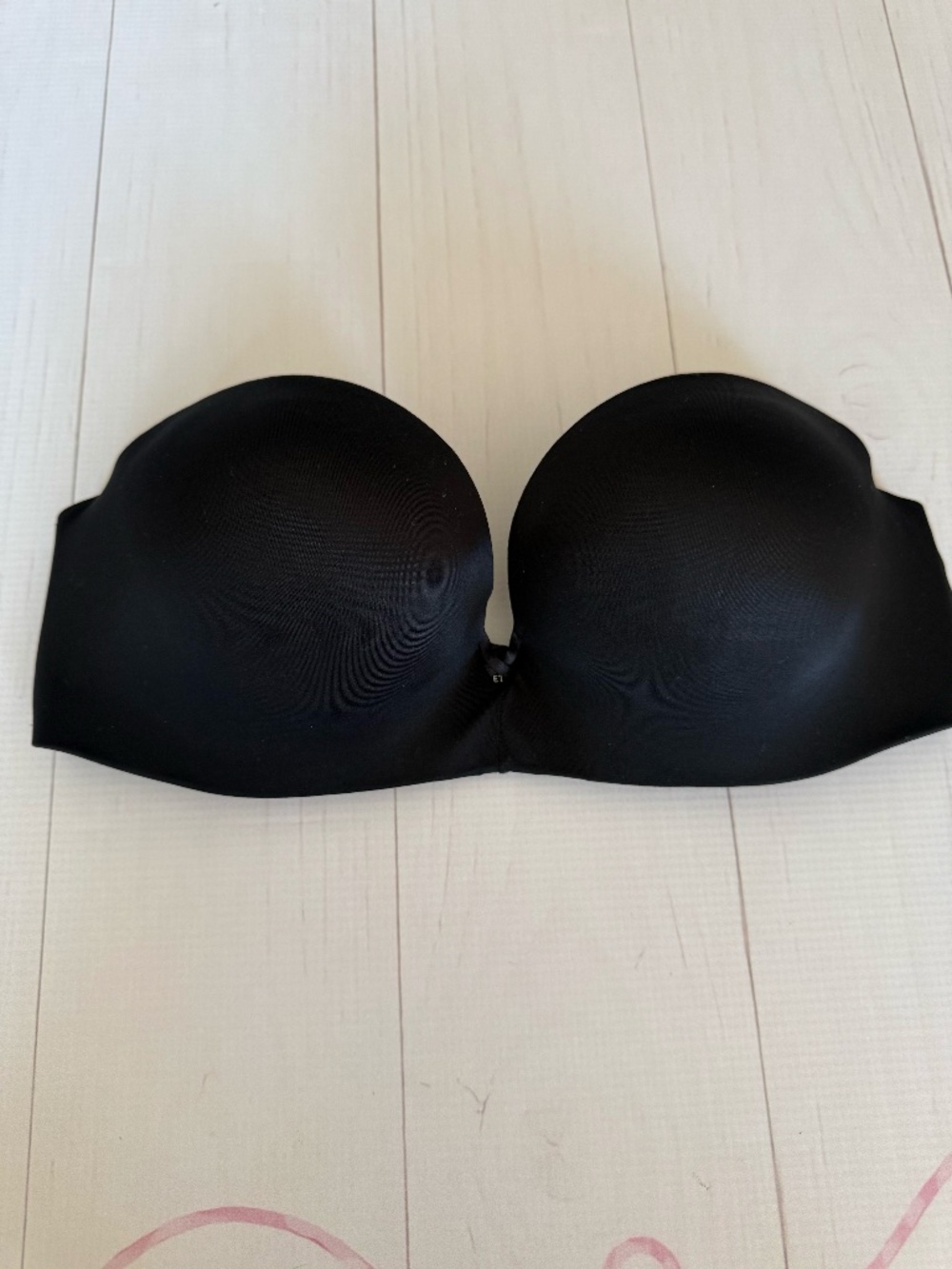 Victoria's Secret Padded Strapless Bra Size 36B